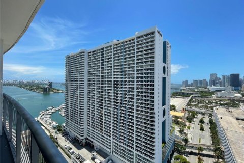 Купить кондоминиум в Майами, Флорида 46.73м2, № 1692775 - фото 4