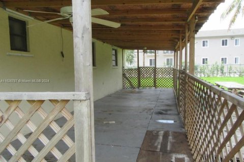 House in Homestead, Florida 1 bedroom, 76.55 sq.m. № 1281048 - photo 10