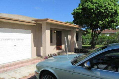 House in Homestead, Florida 1 bedroom, 76.55 sq.m. № 1281048 - photo 22