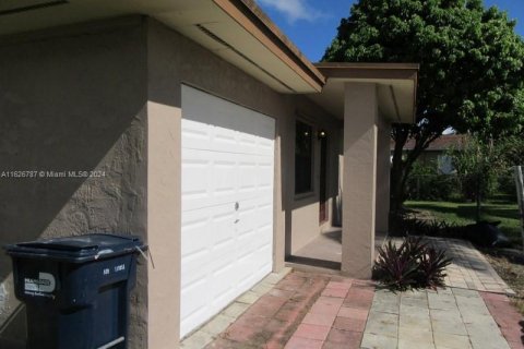 House in Homestead, Florida 1 bedroom, 76.55 sq.m. № 1281048 - photo 21
