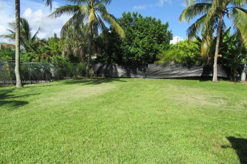 House in Homestead, Florida 1 bedroom, 76.55 sq.m. № 1281048 - photo 14