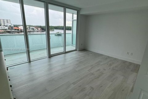 Condo in Sunny Isles Beach, Florida, 3 bedrooms  № 1883826 - photo 10