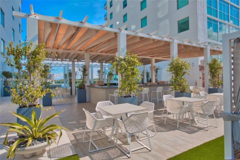 Condo in Sunny Isles Beach, Florida, 3 bedrooms  № 1883826 - photo 18
