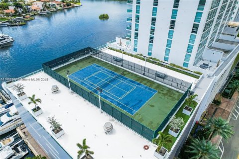 Condo in Sunny Isles Beach, Florida, 3 bedrooms  № 1883826 - photo 19
