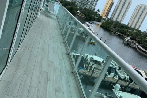 Condo in Sunny Isles Beach, Florida, 3 bedrooms  № 1883826 - photo 4