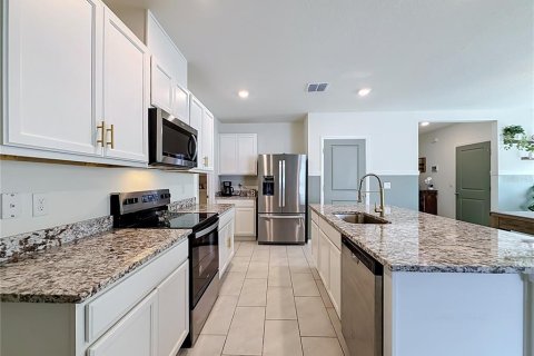 Villa ou maison à vendre à Umatilla, Floride: 5 chambres, 228.26 m2 № 2406582 - photo 10