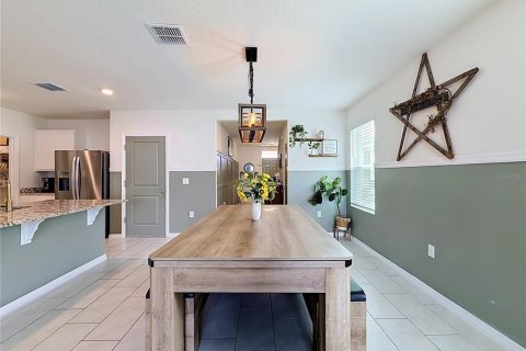 Villa ou maison à vendre à Umatilla, Floride: 5 chambres, 228.26 m2 № 2406582 - photo 7