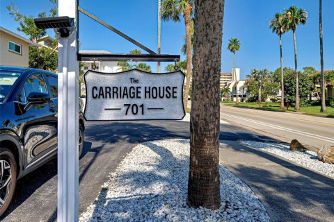 Condo in Venice, Florida, 2 bedrooms  № 1894988 - photo 2