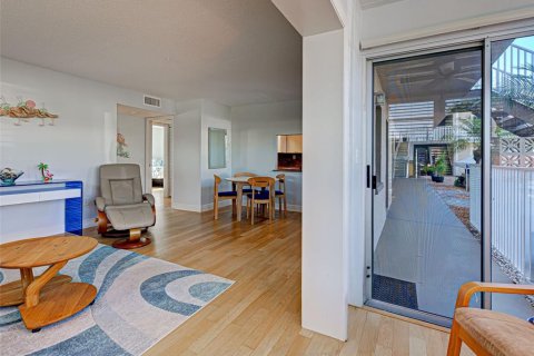 Condo in Venice, Florida, 2 bedrooms  № 1894988 - photo 21
