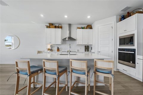 Villa ou maison à vendre à Punta Gorda, Floride: 4 chambres, 229.65 m2 № 2431847 - photo 6