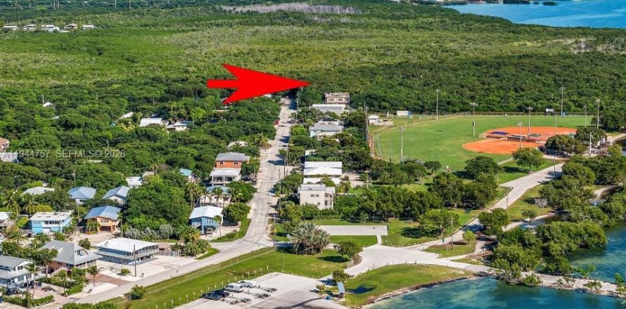 Terreno en Key Largo, Florida № 2001376