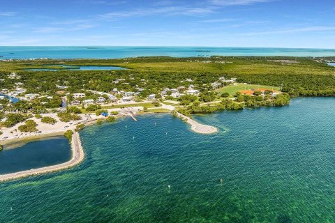 Terreno en venta en Key Largo, Florida № 2001376 - foto 7