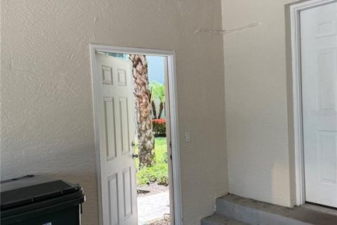 Adosado en alquiler en Sarasota, Florida, 3 dormitorios, 189.99 m2 № 1735022 - foto 30