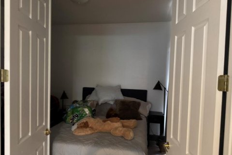 Adosado en alquiler en Sarasota, Florida, 3 dormitorios, 189.99 m2 № 1735022 - foto 19