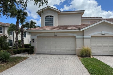 Adosado en alquiler en Sarasota, Florida, 3 dormitorios, 189.99 m2 № 1735022 - foto 2