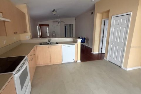 Villa ou maison à louer à Riverview, Floride: 3 chambres, 142.14 m2 № 2386471 - photo 5