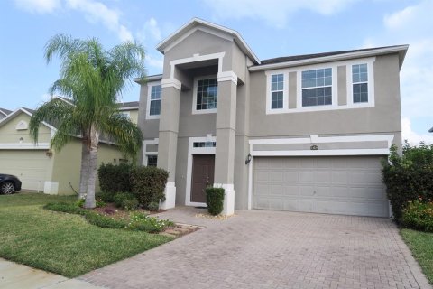 House in Orlando, Florida 4 bedrooms, 236.62 sq.m. № 2201465