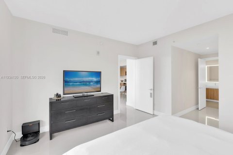 Condo in Aventura, Florida, 1 bedroom  № 2088802 - photo 10
