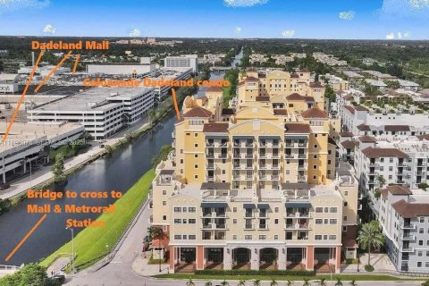 Condominio en alquiler en Miami, Florida, 2 dormitorios, 106.37 m2 № 1949857 - foto 24