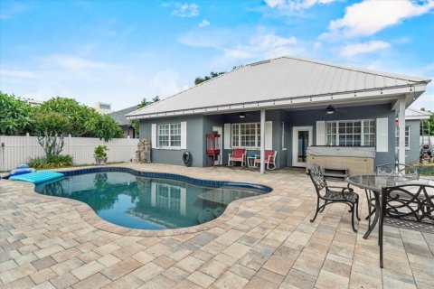 House in Winter Haven, Florida 3 bedrooms, 175.86 sq.m. № 1879920 - photo 3