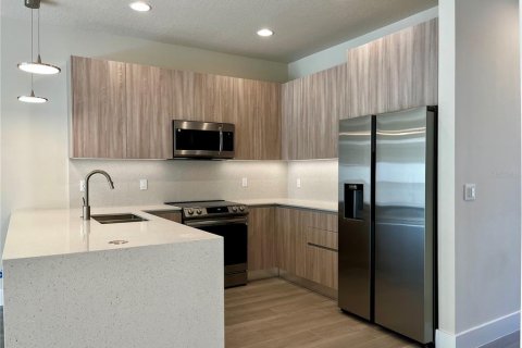 Touwnhouse à louer à Clermont, Floride: 3 chambres, 172.15 m2 № 2099839 - photo 27