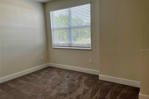 Touwnhouse à louer à Clermont, Floride: 3 chambres, 172.15 m2 № 2099839 - photo 19