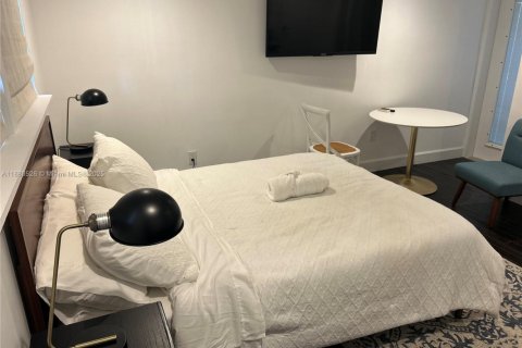 Villa ou maison à louer à South Miami, Floride: 1 chambre, 37.16 m2 № 1929116 - photo 3