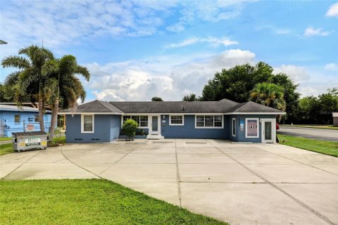 Immobilier commercial à vendre à Orlando, Floride: 209.12 m2 № 1914675 - photo 5