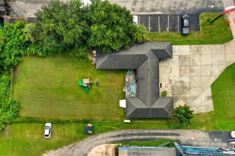 Immobilier commercial à vendre à Orlando, Floride: 209.12 m2 № 1914675 - photo 10