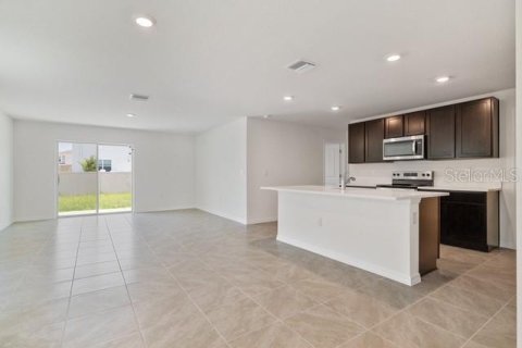 Villa ou maison à louer à Ocala, Floride: 5 chambres, 230.49 m2 № 2156515 - photo 4