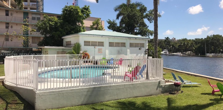 Condo à Miami, Floride, 1 chambre № 1997779