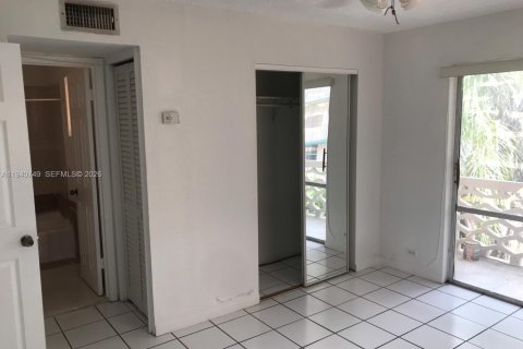 Copropriété à louer à Miami, Floride: 1 chambre, 59.46 m2 № 1997779 - photo 12