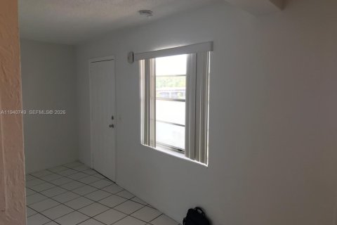 Copropriété à louer à Miami, Floride: 1 chambre, 59.46 m2 № 1997779 - photo 8