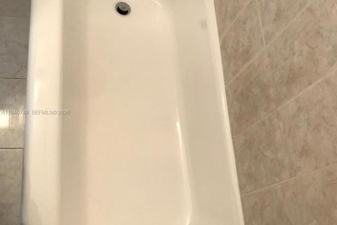 Copropriété à louer à Miami, Floride: 1 chambre, 59.46 m2 № 1997779 - photo 18