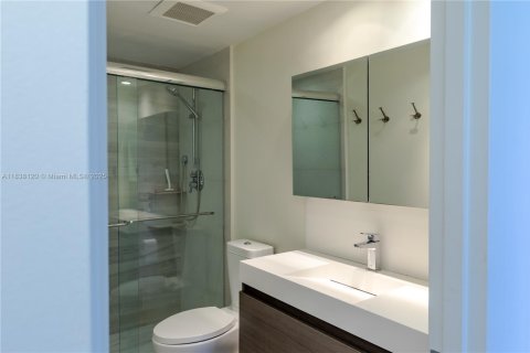 Condominio en venta en Bal Harbour, Florida, 2 dormitorios, 98.1 m2 № 1823780 - foto 14