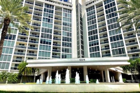 Condominio en venta en Bal Harbour, Florida, 2 dormitorios, 98.1 m2 № 1823780 - foto 30