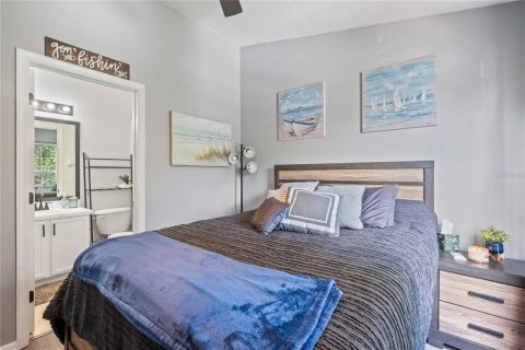 Townhouse in Brandon, Florida 2 bedrooms, 114.36 sq.m. № 1869305 - photo 23