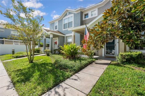 Townhouse in Brandon, Florida 2 bedrooms, 114.36 sq.m. № 1869305 - photo 2