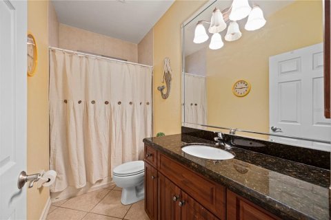 House in Punta Gorda, Florida 4 bedrooms, 198.07 sq.m. № 1631639 - photo 8