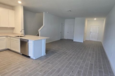 Townhouse in Ocala, Florida 3 bedrooms, 158.58 sq.m. № 2227073 - photo 5
