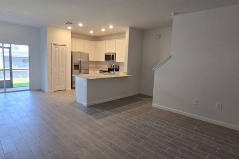 Townhouse in Ocala, Florida 3 bedrooms, 158.58 sq.m. № 2227073 - photo 6