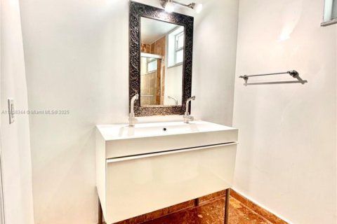 Apartamento en alquiler en Miami Beach, Florida, 55.74 m2 № 1882627 - foto 6