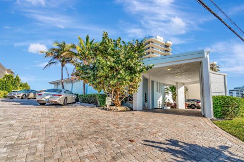 Condo in Highland Beach, Florida, 1 bedroom № 2183279 - photo 4
