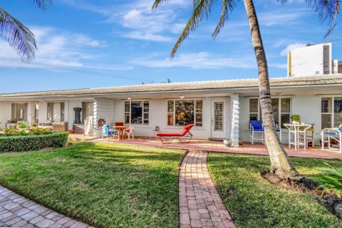 Condo in Highland Beach, Florida, 1 bedroom № 2183279 - photo 28