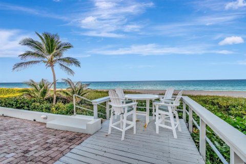 Condo in Highland Beach, Florida, 1 bedroom № 2183279 - photo 3