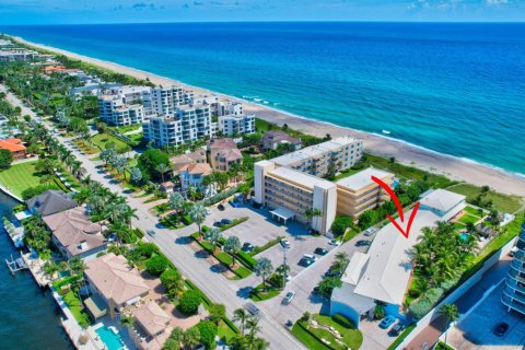 Condo in Highland Beach, Florida, 1 bedroom № 2183279