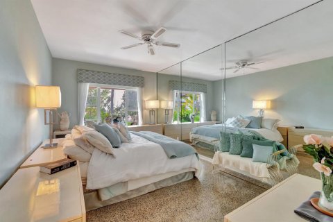 Condo in Highland Beach, Florida, 1 bedroom № 2183279 - photo 22