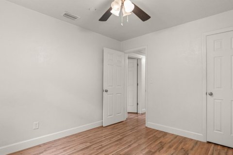 House in Gainesville, Florida 3 bedrooms, 123 sq.m. № 2083598 - photo 25