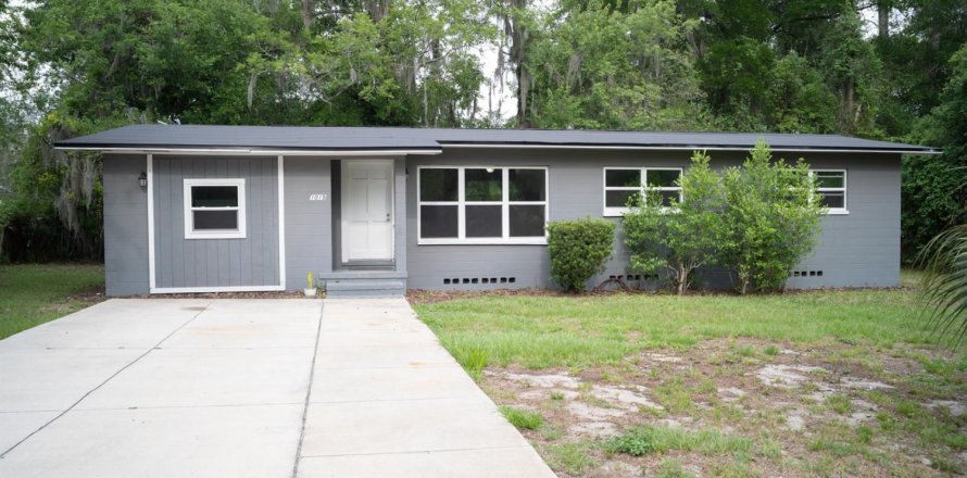 House in Gainesville, Florida 3 bedrooms, 123 sq.m. № 2083598