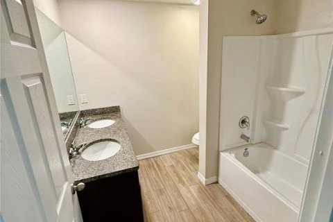 Villa ou maison à louer à Jacksonville, Floride: 4 chambres, 140.75 m2 № 2379338 - photo 8
